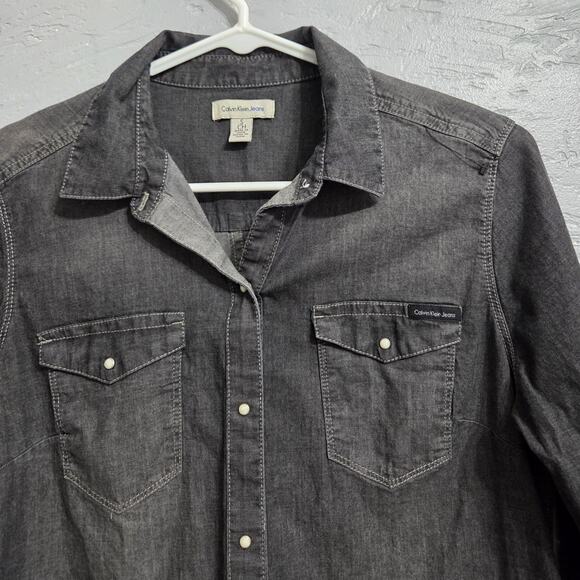 Calvin Klein Jeans Woman's Black Button Down Shirt with Snaps and Pockets size S - Picture 2 of 6